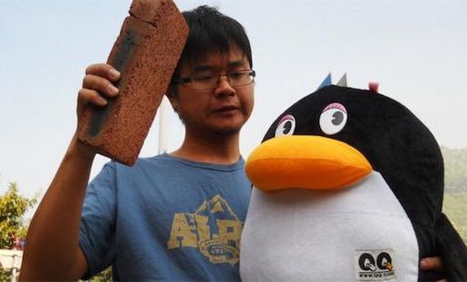 拍砖是什么意思 新手必看的拍砖含义与常见场景