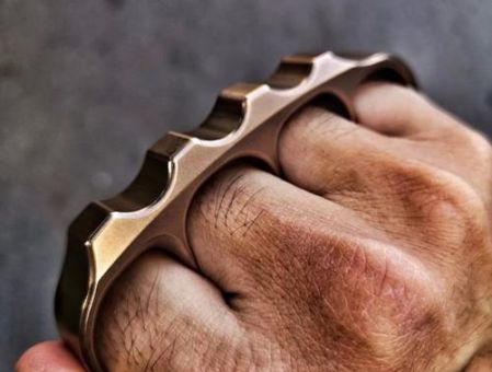 指虎是什么样子的 它的正确佩戴方法